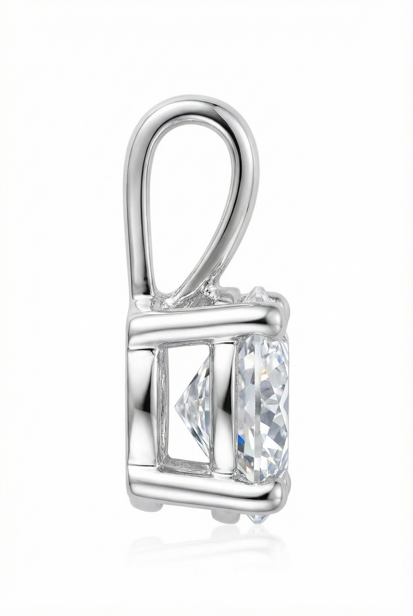 4-Prong Solitaire Diamond Pendant